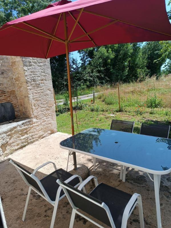 La Petite Maison Matha Kültér fotó